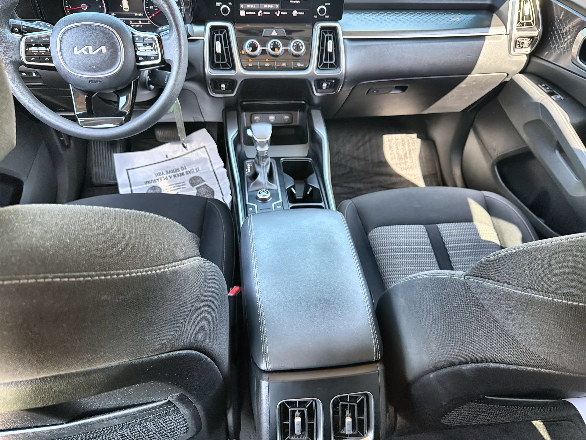 Used 2023 Kia Sorento LX FWD image 20