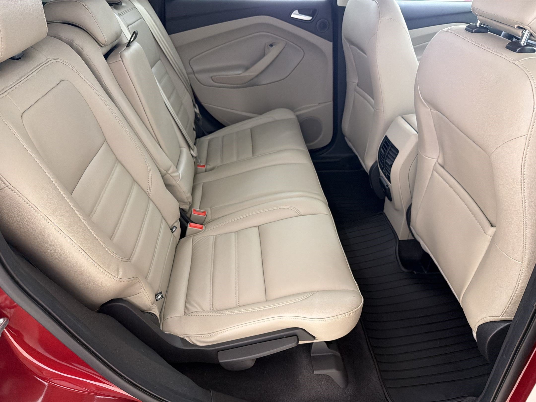 Certified 2018 Ford Escape Titanium w/ Ford Safe & Smart Package AWD/4WD image 30