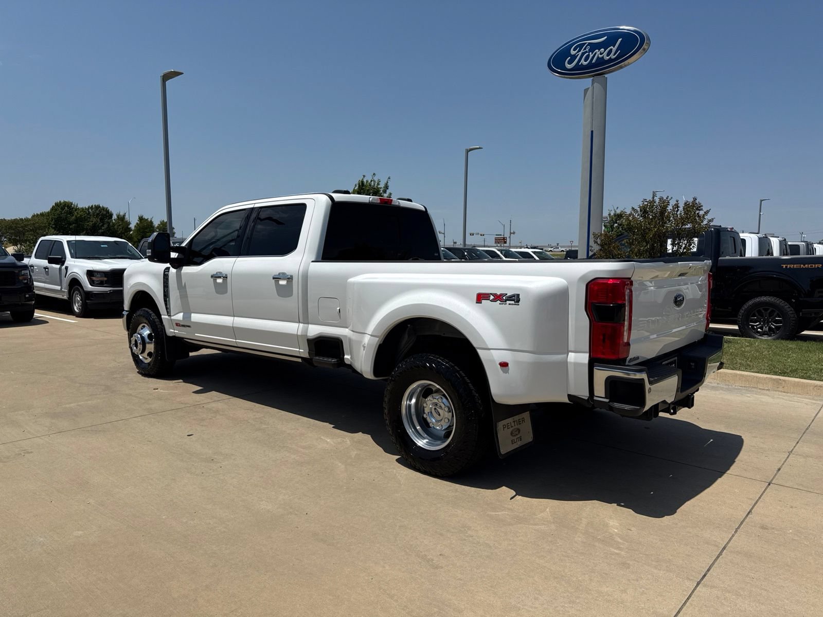 Certified 2025 Ford F350 Lariat w/ Lariat Ultimate Package AWD/4WD image 3