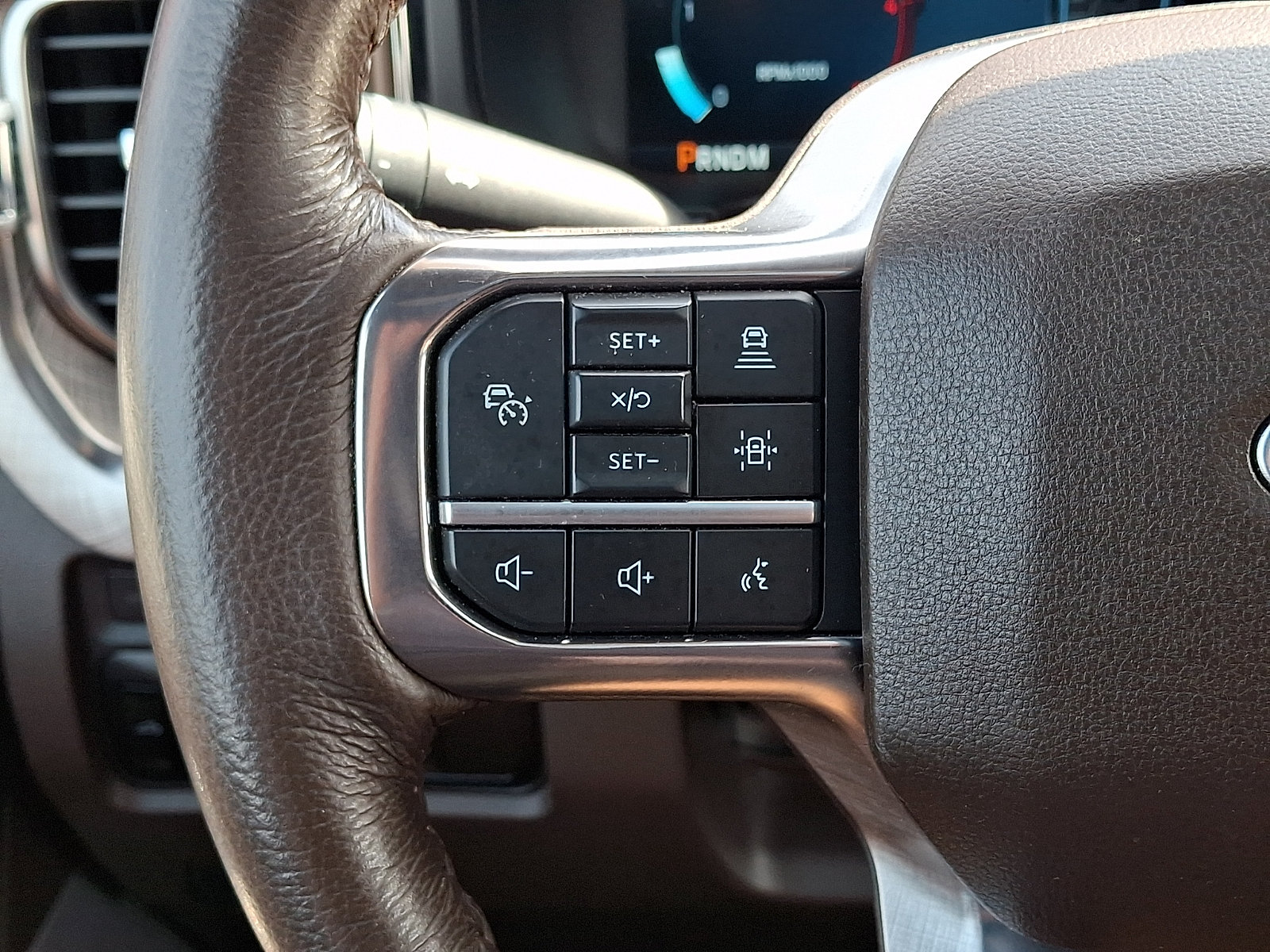 Certified 2023 Ford F450 King Ranch w/ FX4 Off-Road Package AWD/4WD image 25