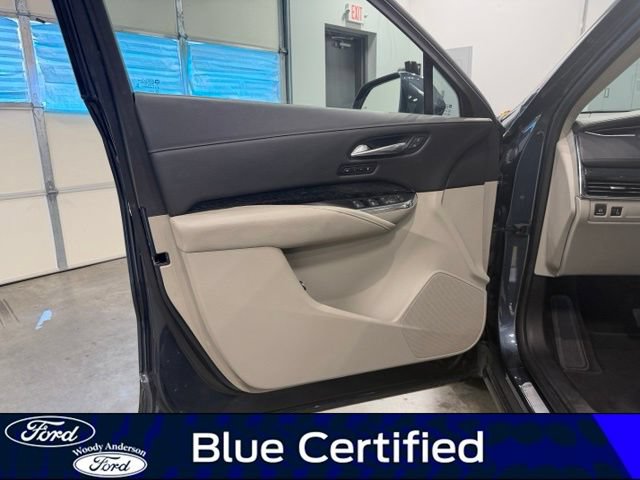 Used 2019 Cadillac XT4 Premium Luxury FWD image 23