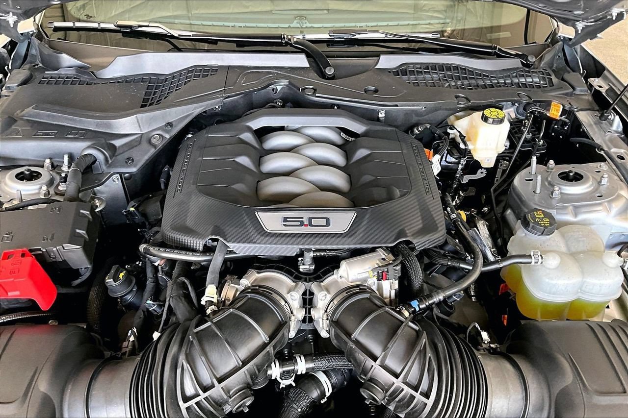 Certified 2025 Ford Mustang GT Premium RWD image 9