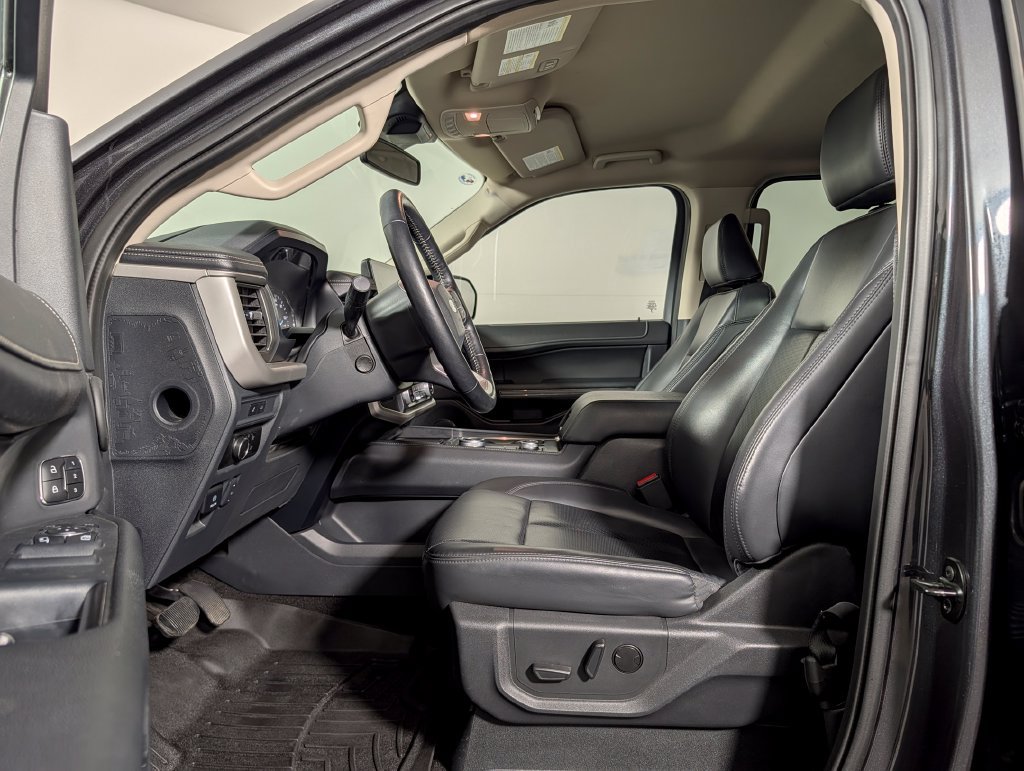 Certified 2023 Ford Expedition XLT AWD/4WD image 10