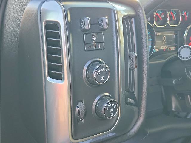 Used 2018 Chevrolet Silverado 1500 LT w/ All Star Edition AWD/4WD image 10