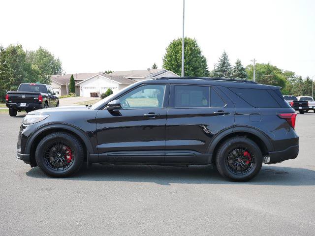 Certified 2025 Ford Explorer ST AWD/4WD image 2