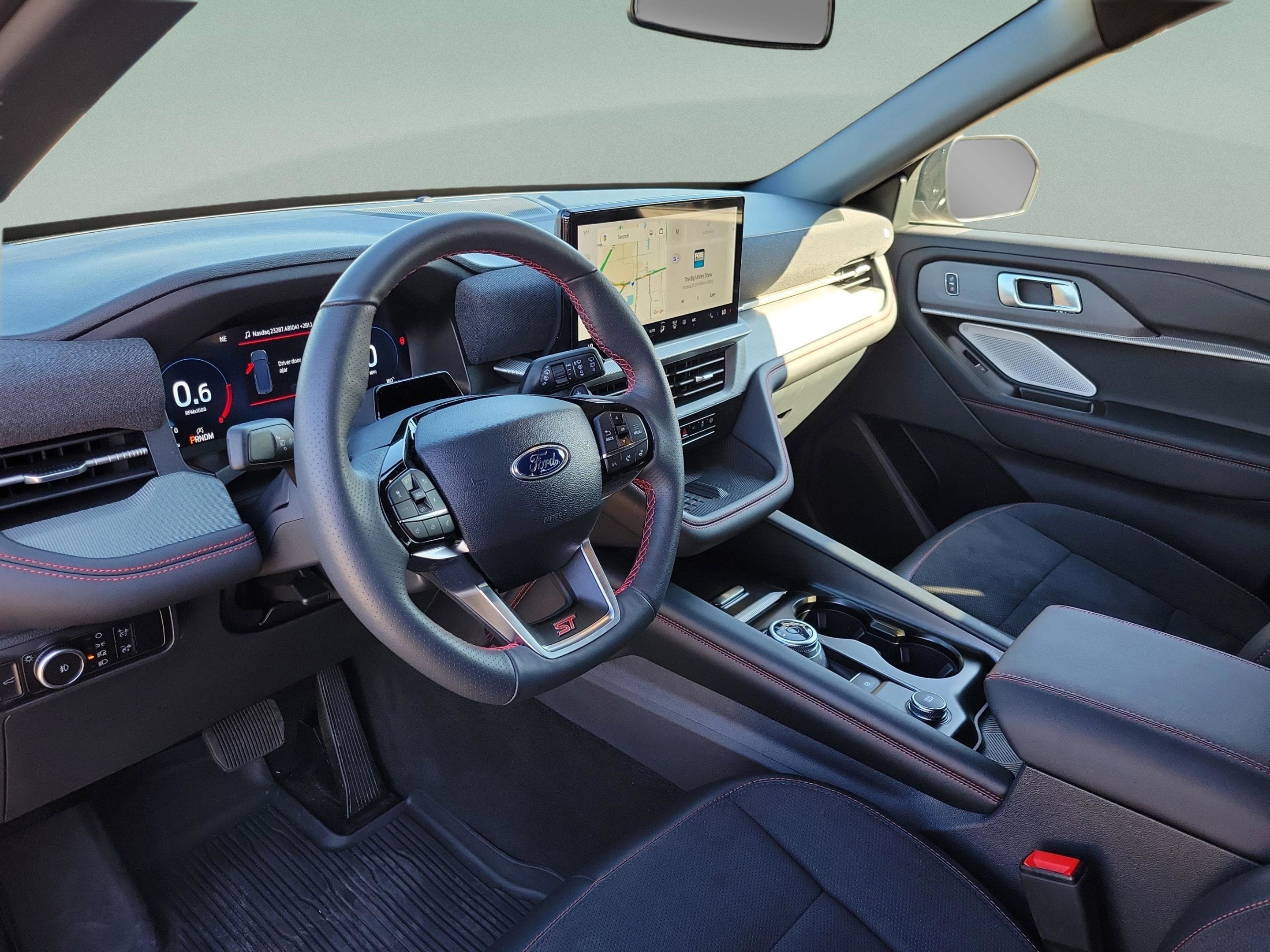 Certified 2025 Ford Explorer ST w/ Sun And Sound Package image 7