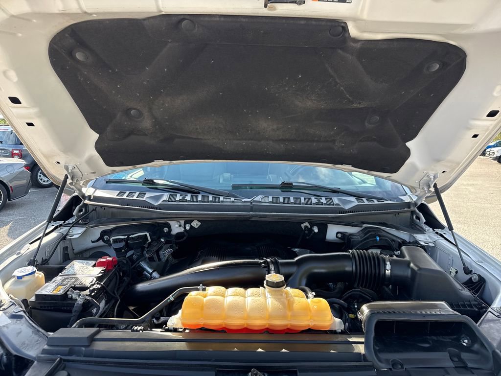 Certified 2018 Ford F150 XLT w/ Equipment Group 302A Luxury image 29