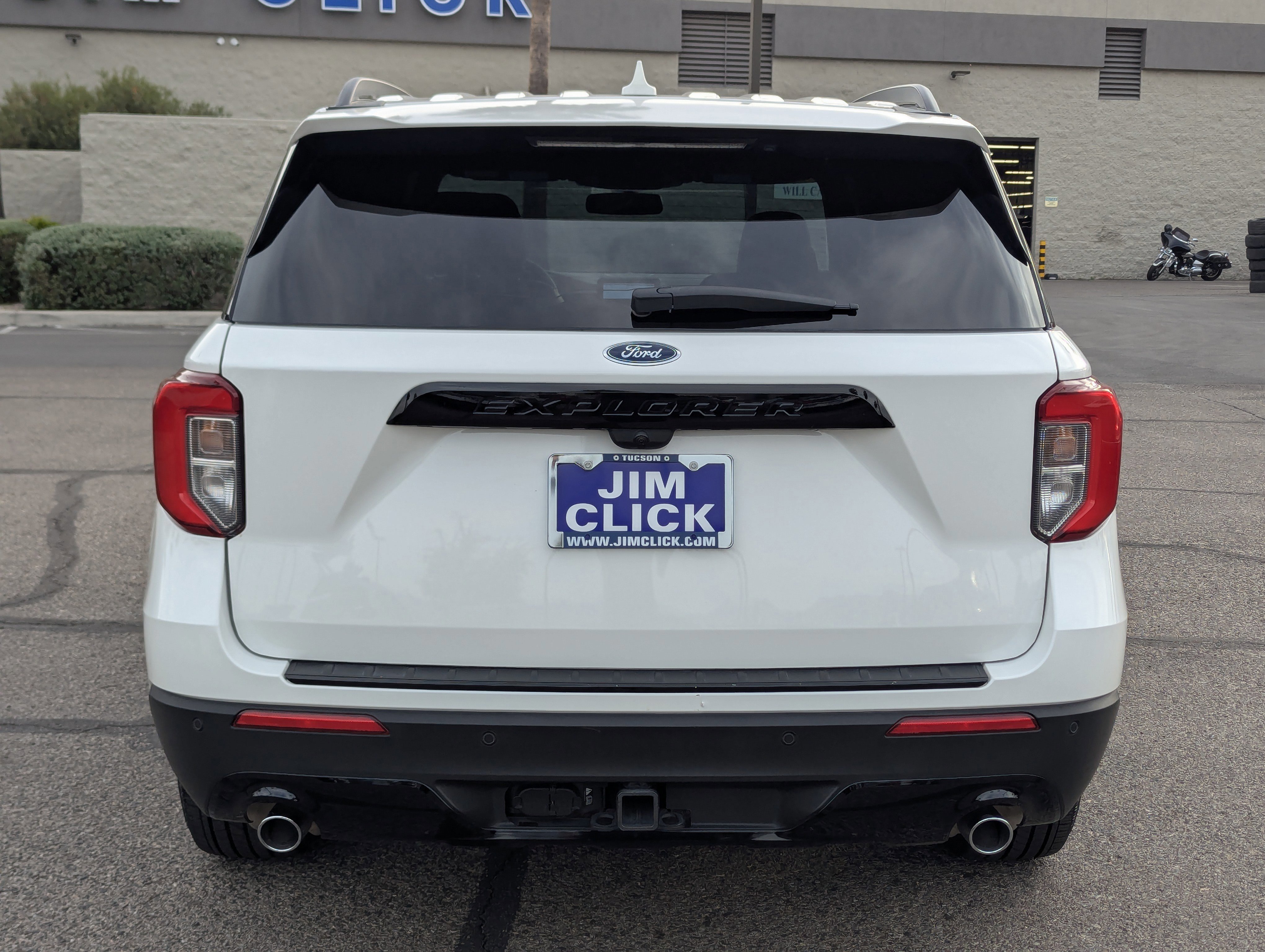 Certified 2024 Ford Explorer ST-Line w/ Class IV Trailer Tow Package image 3