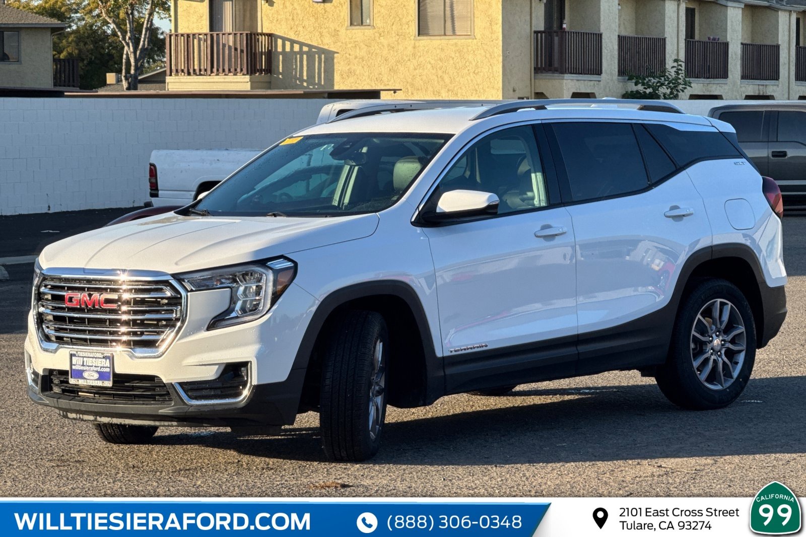 Used 2024 GMC Terrain SLT image 6