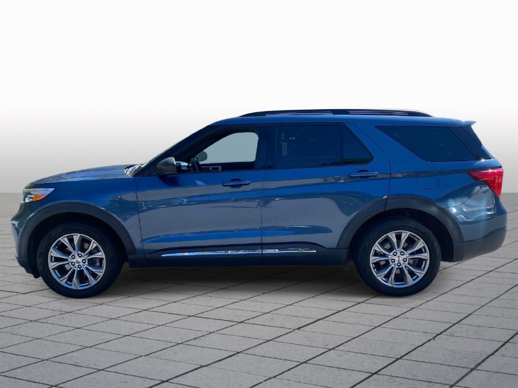 Certified 2020 Ford Explorer XLT w/ Equipment Group 202A AWD/4WD image 4