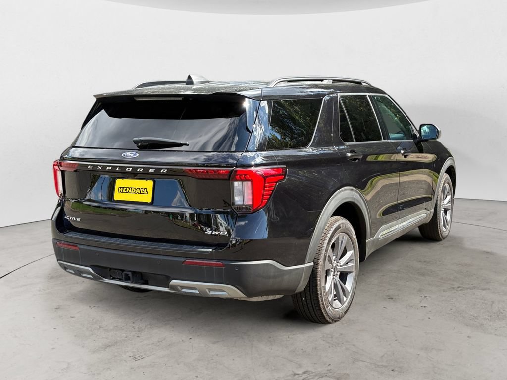 Certified 2025 Ford Explorer Active w/ Active Comfort Package AWD/4WD image 5