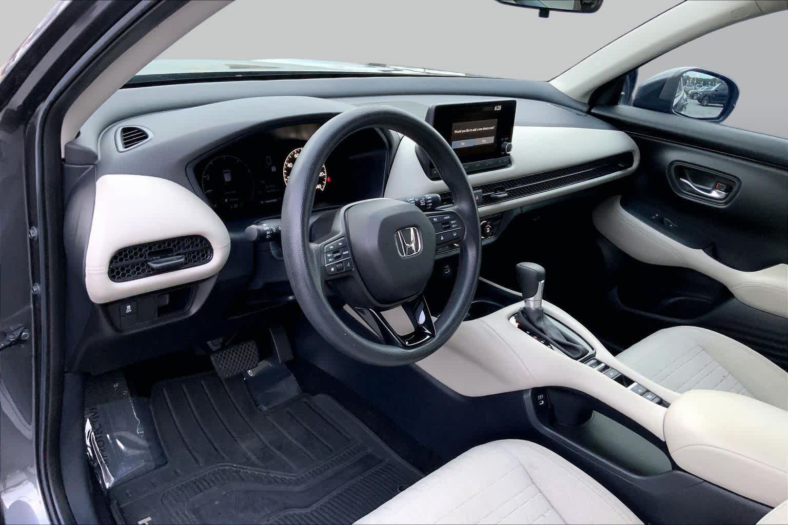 Used 2024 Honda HR-V LX image 17