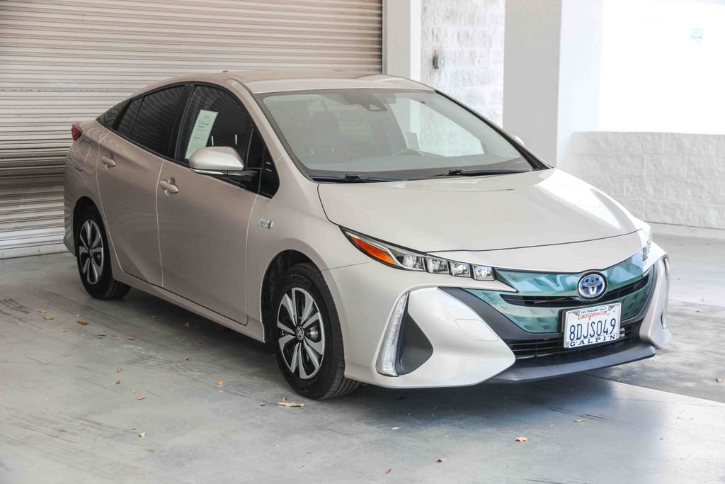 Used 2017 Toyota Prius Prime Premium w/ Carpet Mat Package FWD image 3