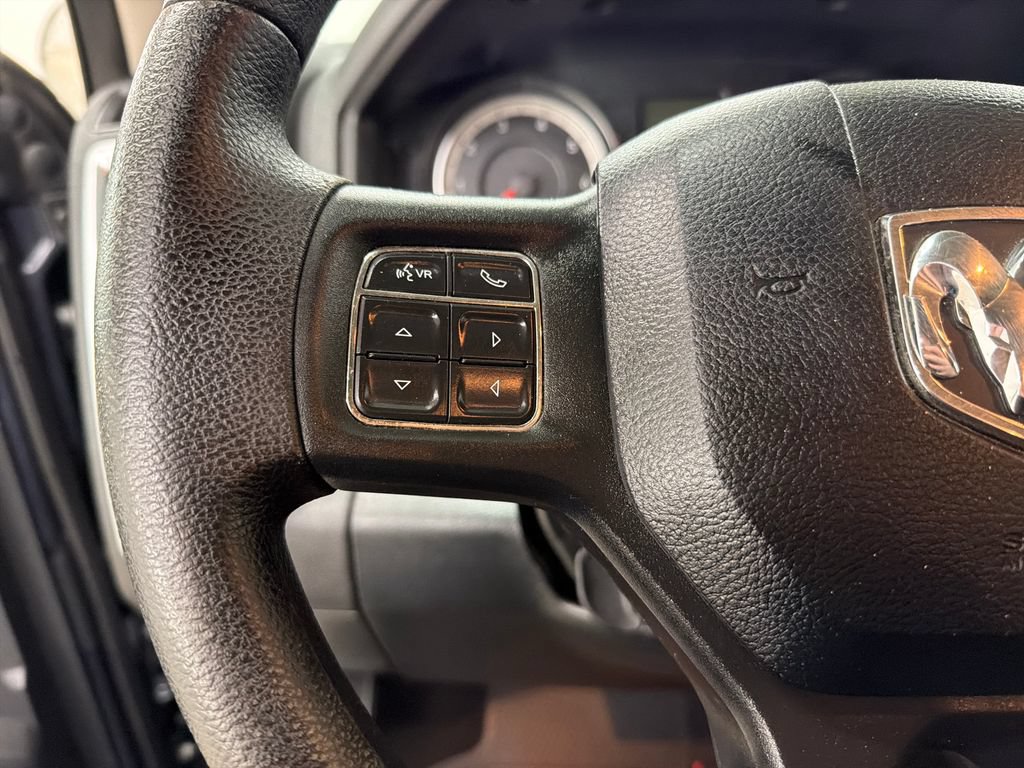 Used 2017 RAM 1500 Classic SLT RWD image 20