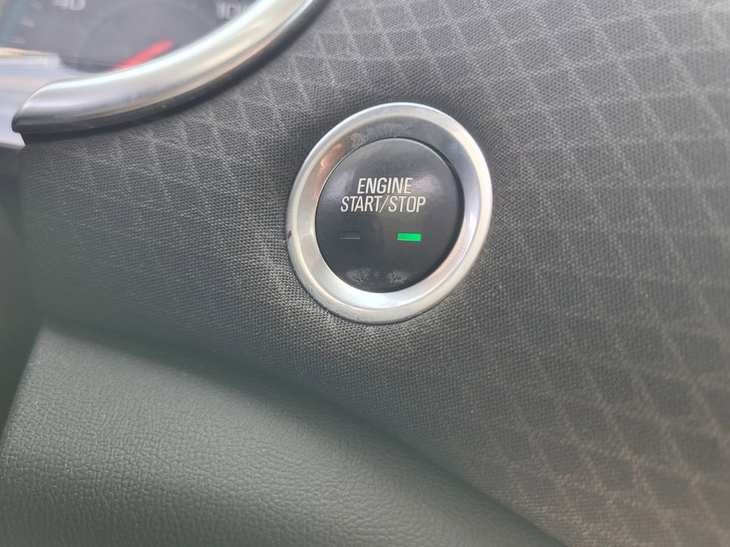 Used 2019 Chevrolet Malibu LT image 54