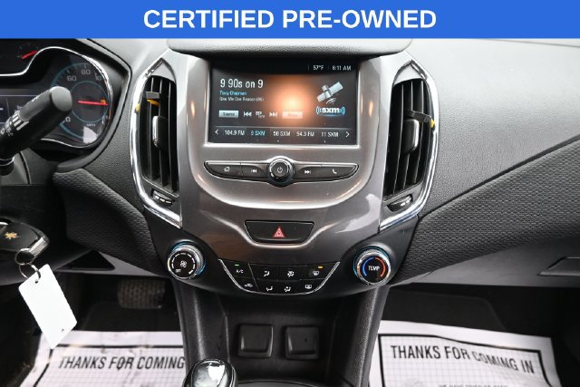 Used 2018 Chevrolet Cruze LT FWD image 14