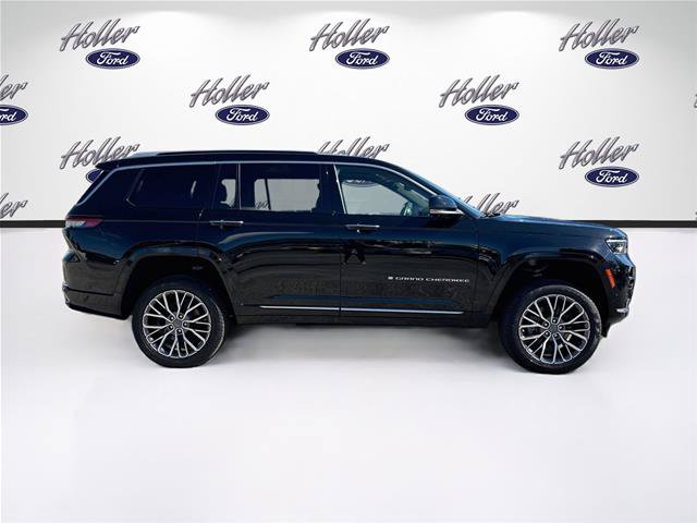 Used 2023 Jeep Grand Cherokee L Summit AWD/4WD image 9