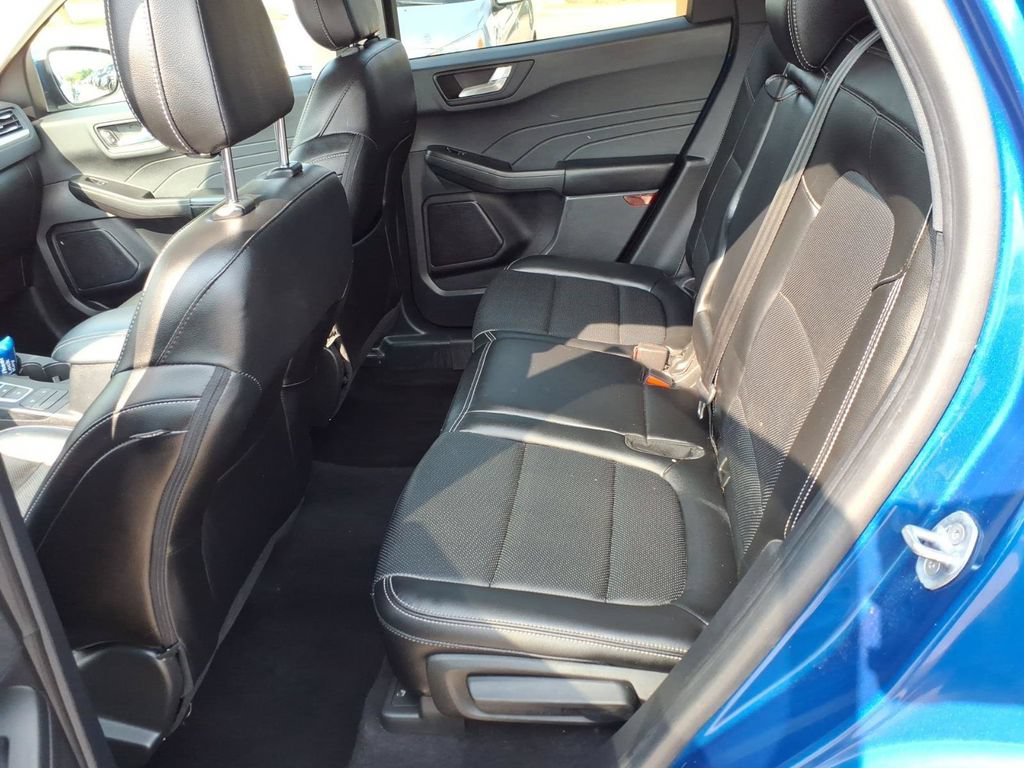 Certified 2022 Ford Escape SEL AWD/4WD image 11