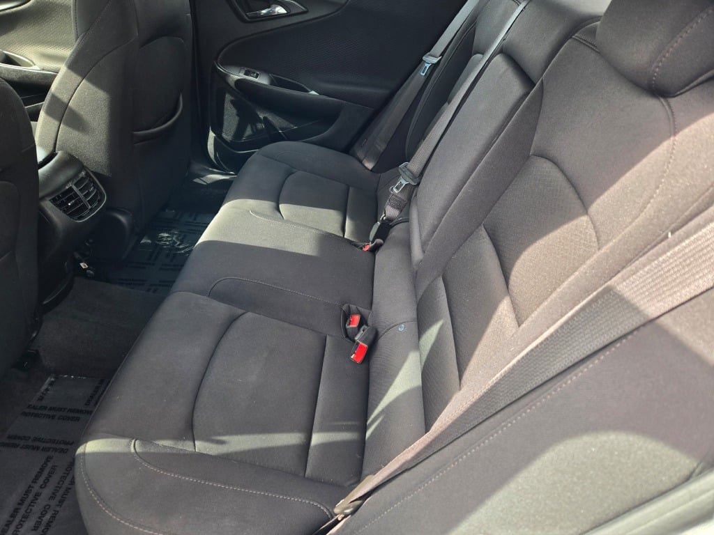 Used 2024 Chevrolet Malibu LT FWD image 15