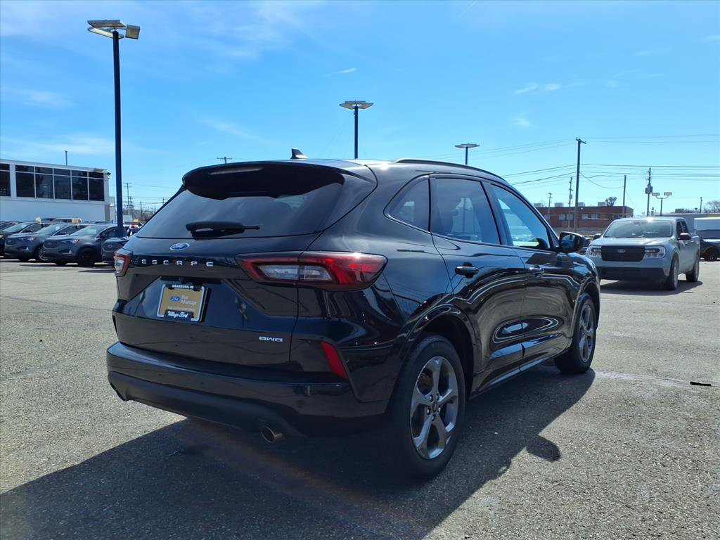 Certified 2024 Ford Escape ST-Line w/ Tech Pack #1 image 6