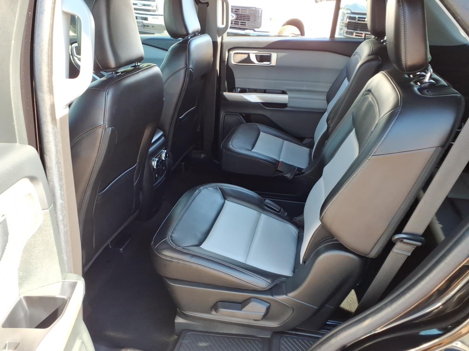 Certified 2023 Ford Explorer XLT w/ Equipment Group 202A RWD image 19
