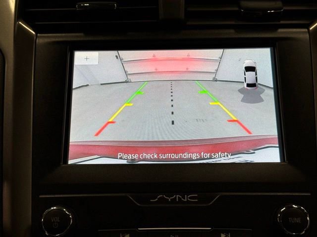 Certified 2020 Ford Fusion SE FWD image 29