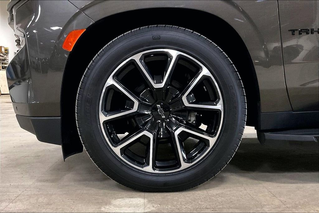 Used 2021 Chevrolet Tahoe RST w/ Luxury Package image 11