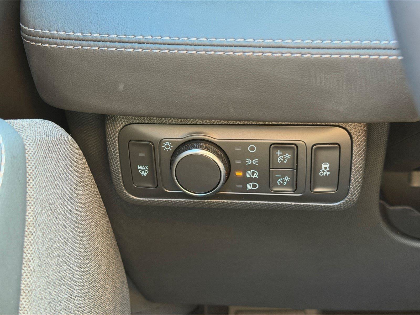 Certified 2022 Ford Mustang Mach-E Premium AWD/4WD image 18