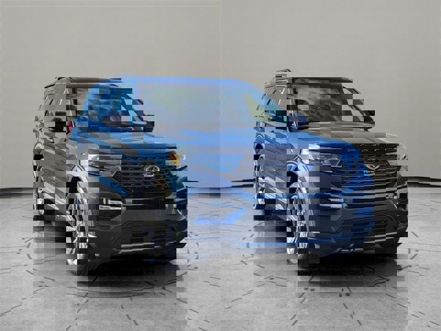 Certified 2022 Ford Explorer XLT w/ Equipment Group 202A image 14