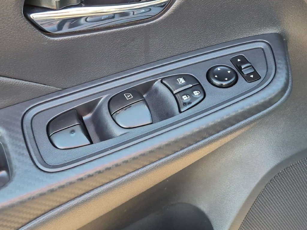 Used 2024 Nissan Versa SV w/ Trunk Package FWD image 11