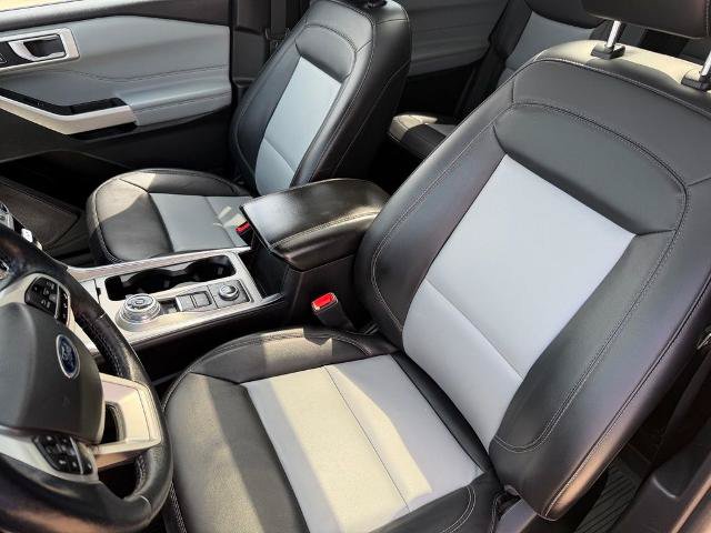 Certified 2022 Ford Explorer XLT w/ Equipment Group 202A AWD/4WD image 12