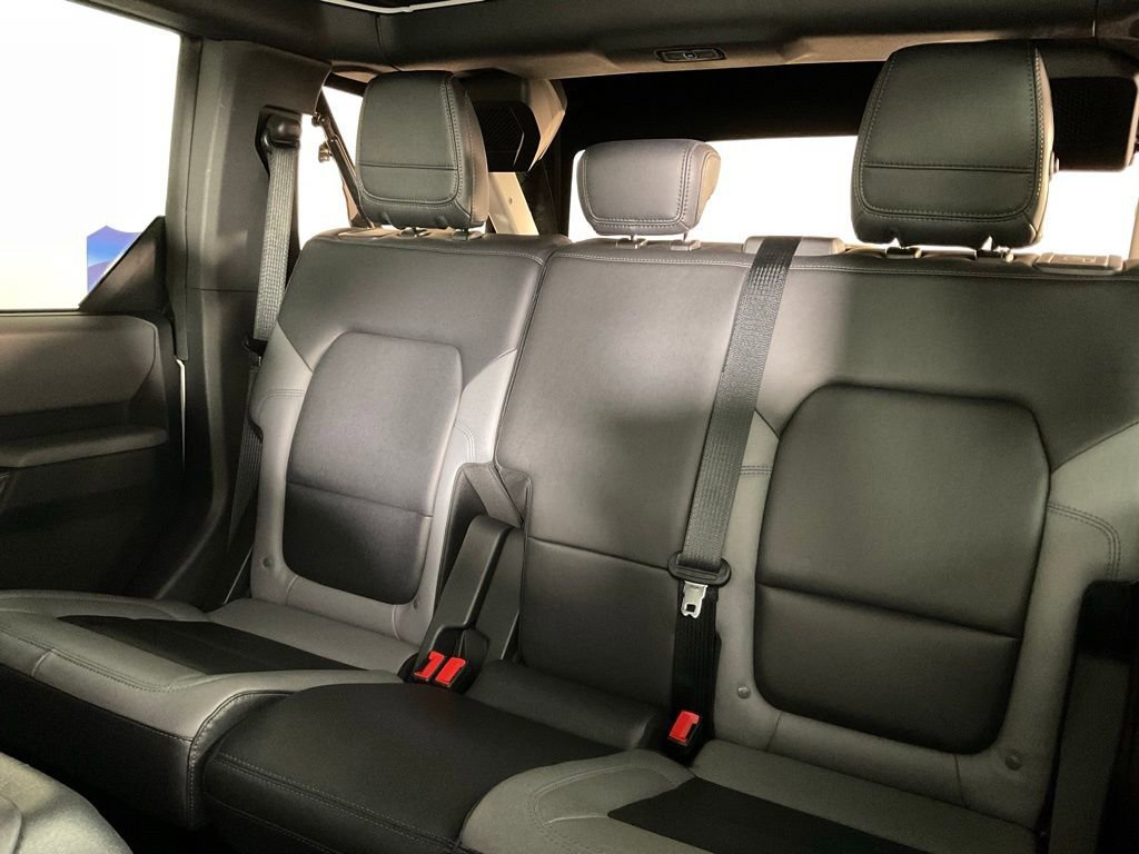 Certified 2021 Ford Bronco Black Diamond image 16