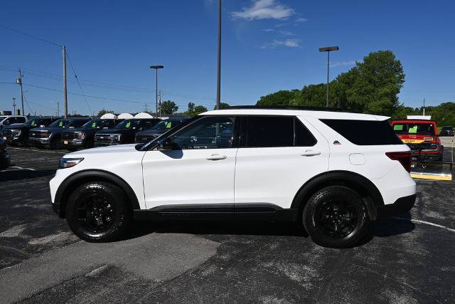 Certified 2022 Ford Explorer Timberline w/ Timberline Technology Package AWD/4WD image 4