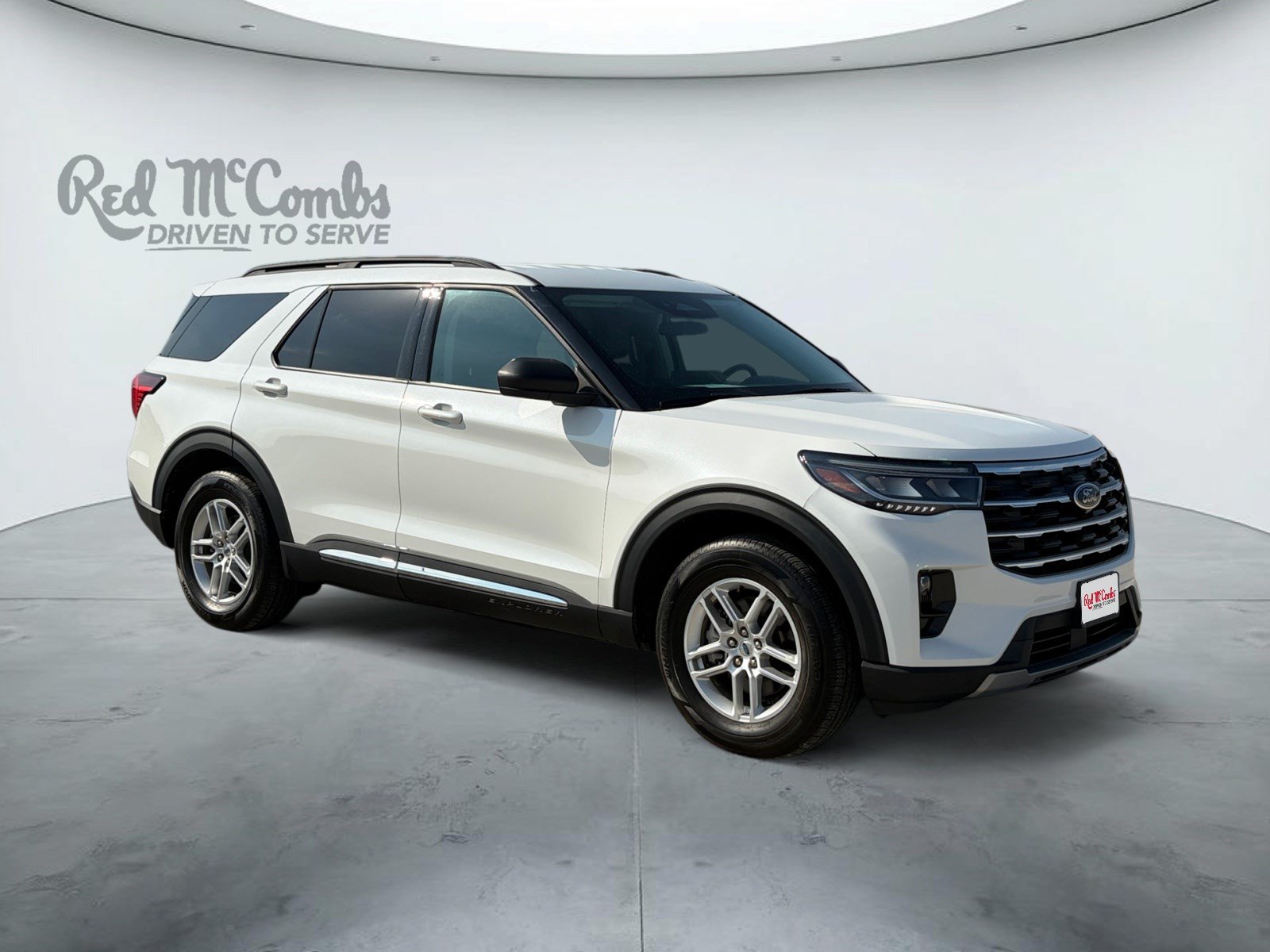 Certified 2025 Ford Explorer Active w/ Active Comfort Package RWD image 3