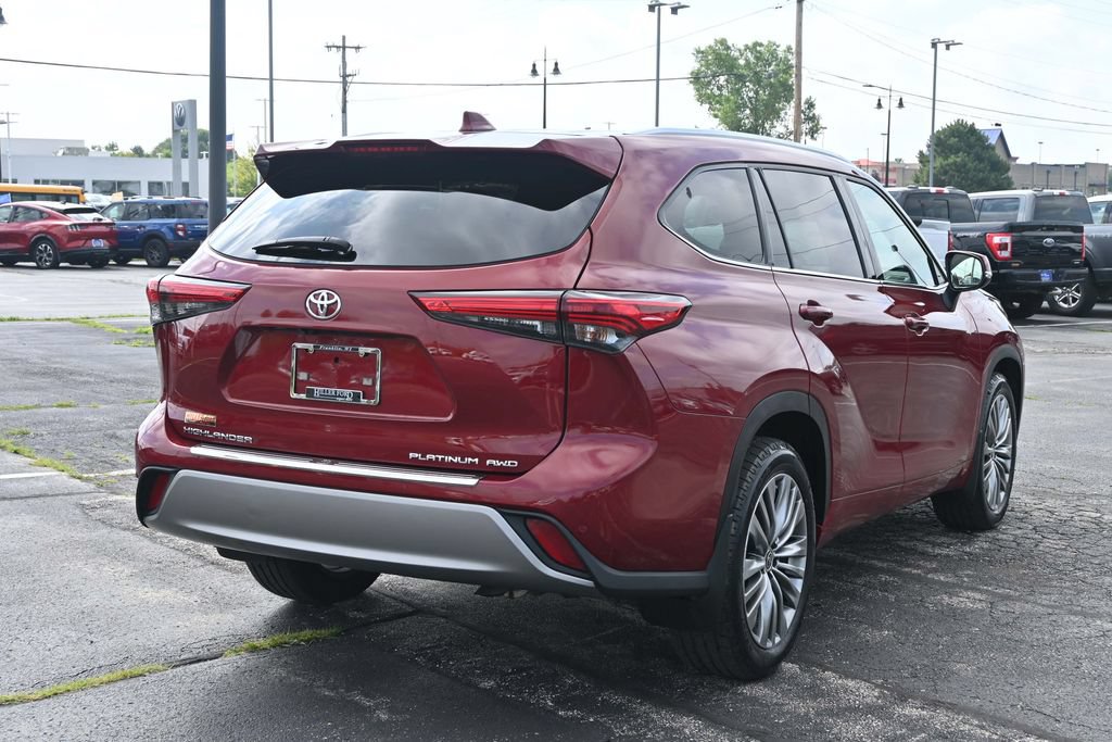 Used 2021 Toyota Highlander Platinum AWD/4WD image 9