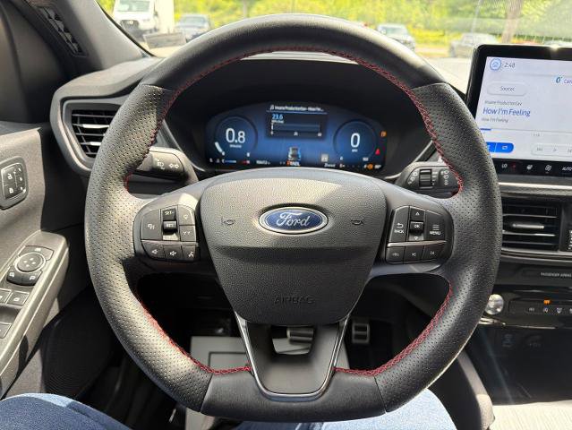 Certified 2023 Ford Escape ST-Line Select w/ Tech Pack #2 AWD/4WD image 17
