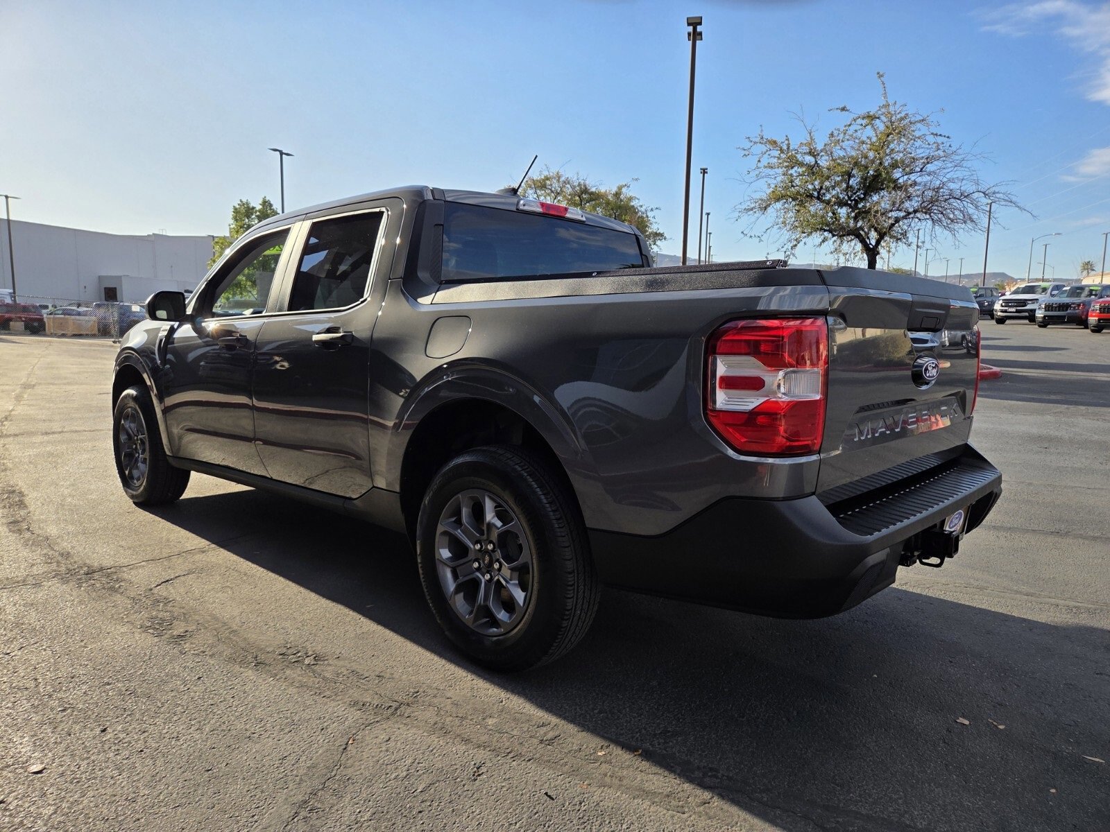 Certified 2025 Ford Maverick XLT image 3