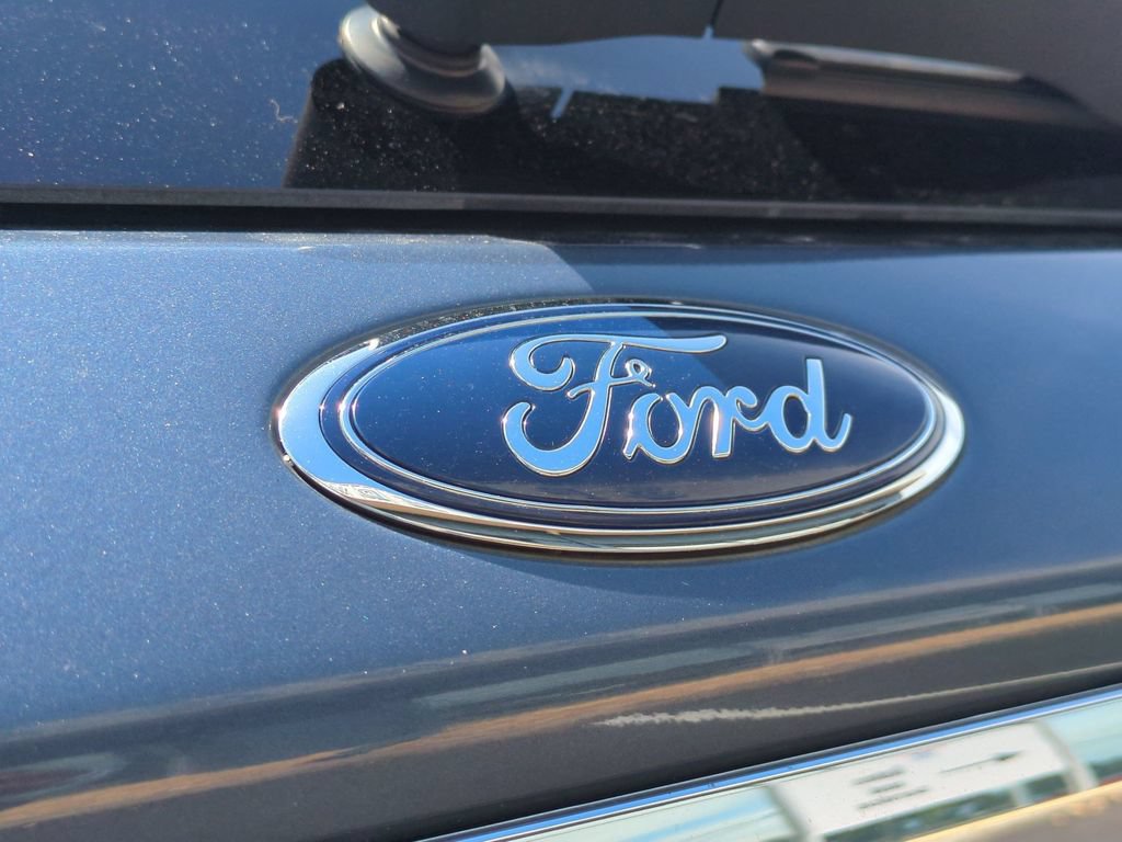 Certified 2021 Ford Explorer Limited w/ Equipment Group 301A AWD/4WD image 6
