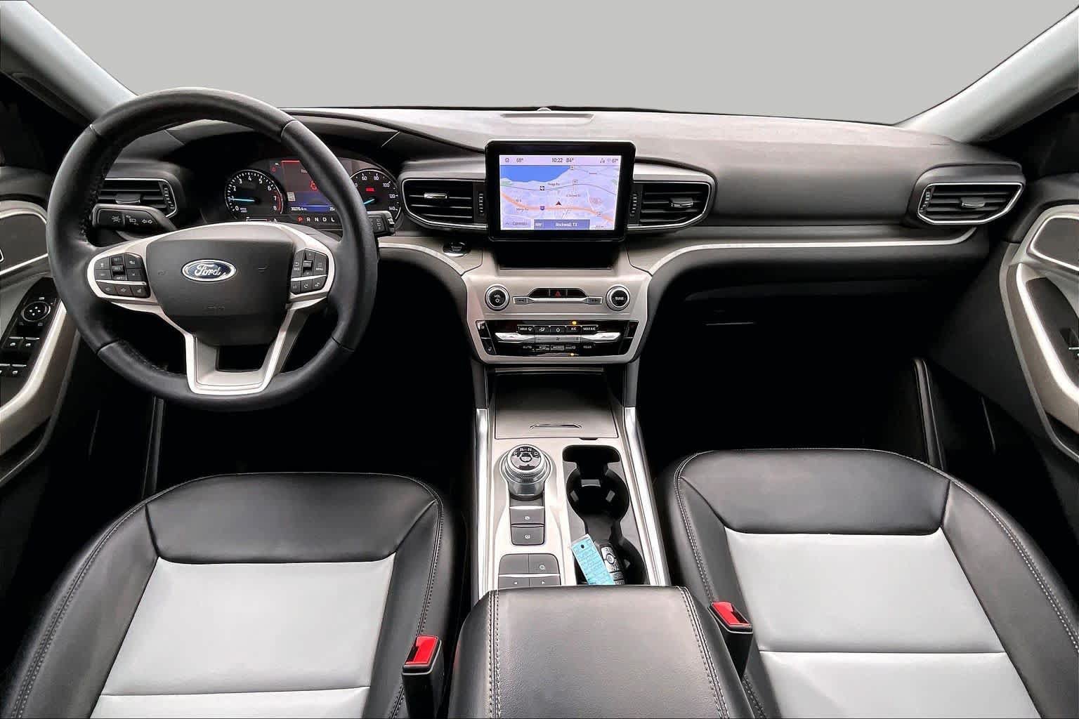 Certified 2023 Ford Explorer XLT RWD image 14