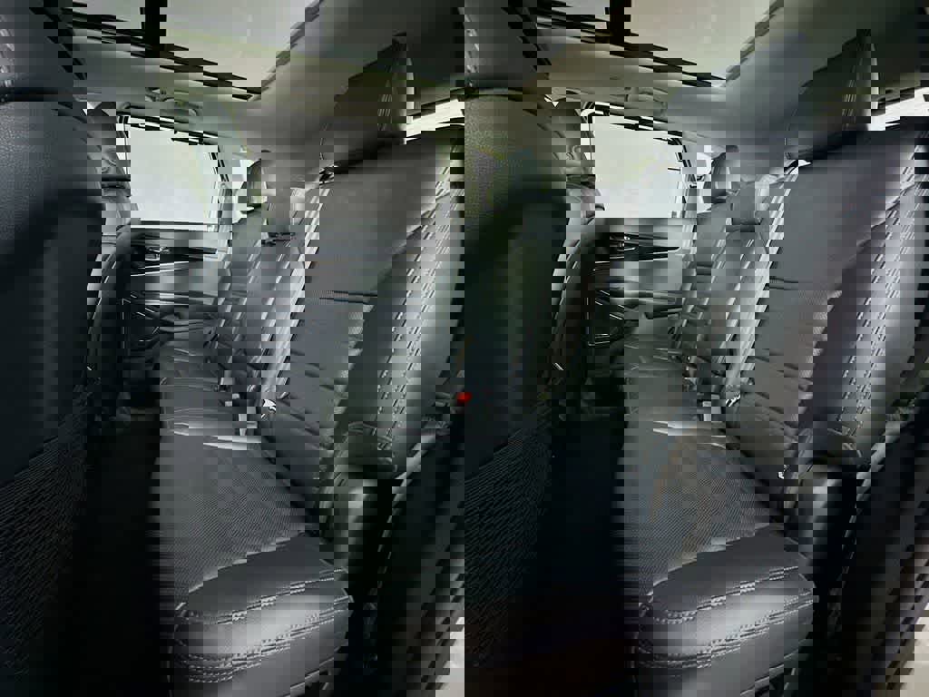 Used 2019 Kia Sorento SX image 14