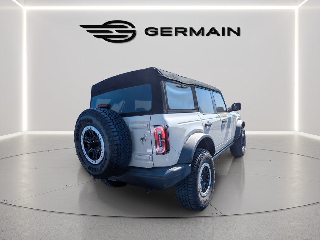 Certified 2025 Ford Bronco Badlands w/ Sasquatch Package AWD/4WD image 5