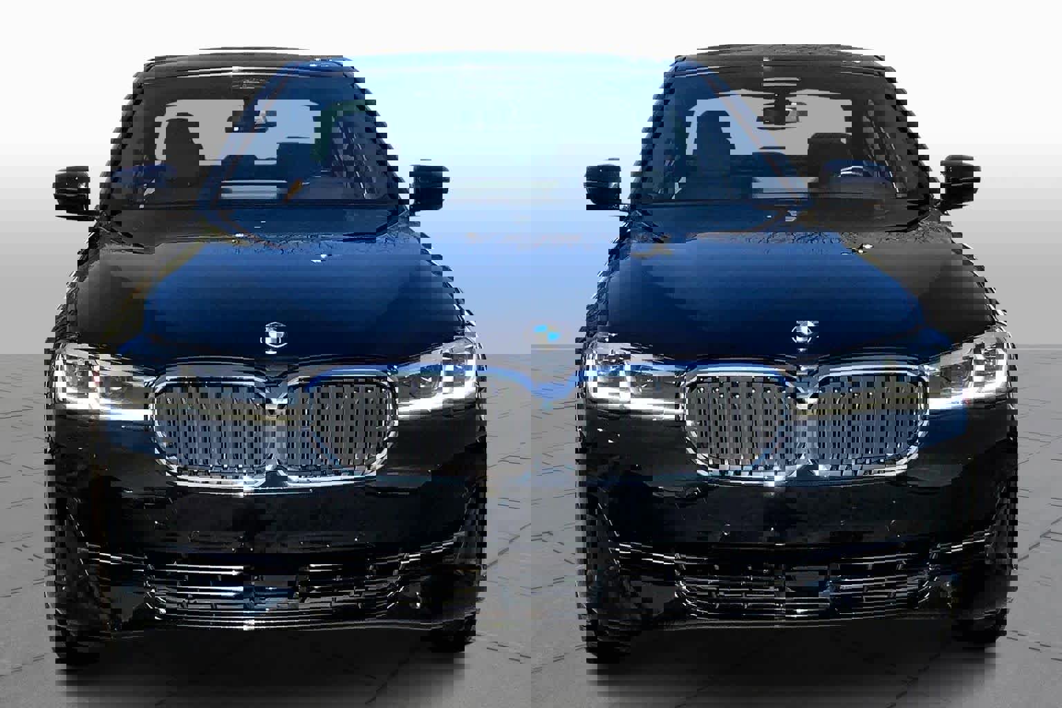 Used 2022 BMW 530i w/ Executive Package image 6