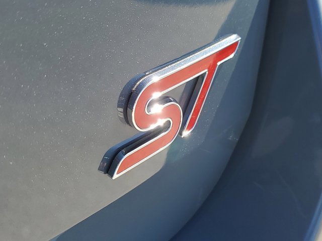 Certified 2025 Ford Explorer ST image 10