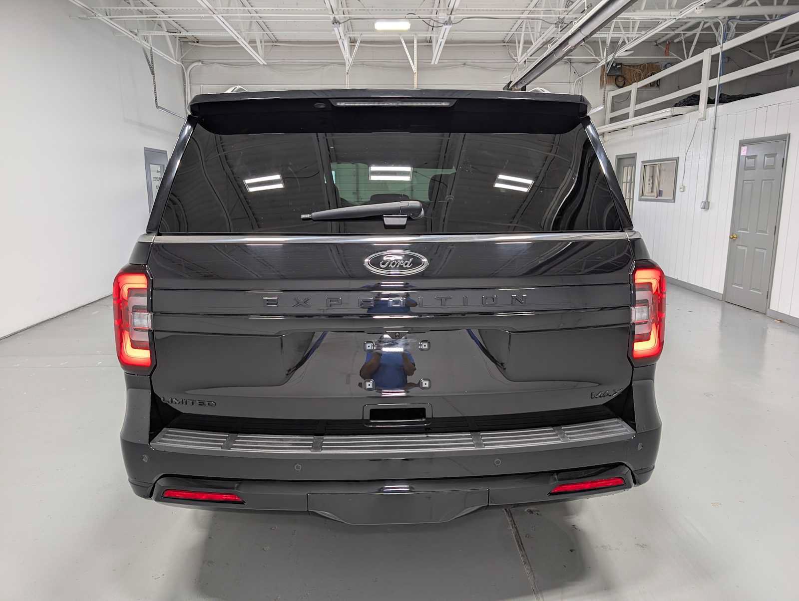 Certified 2022 Ford Expedition Max Limited AWD/4WD image 9
