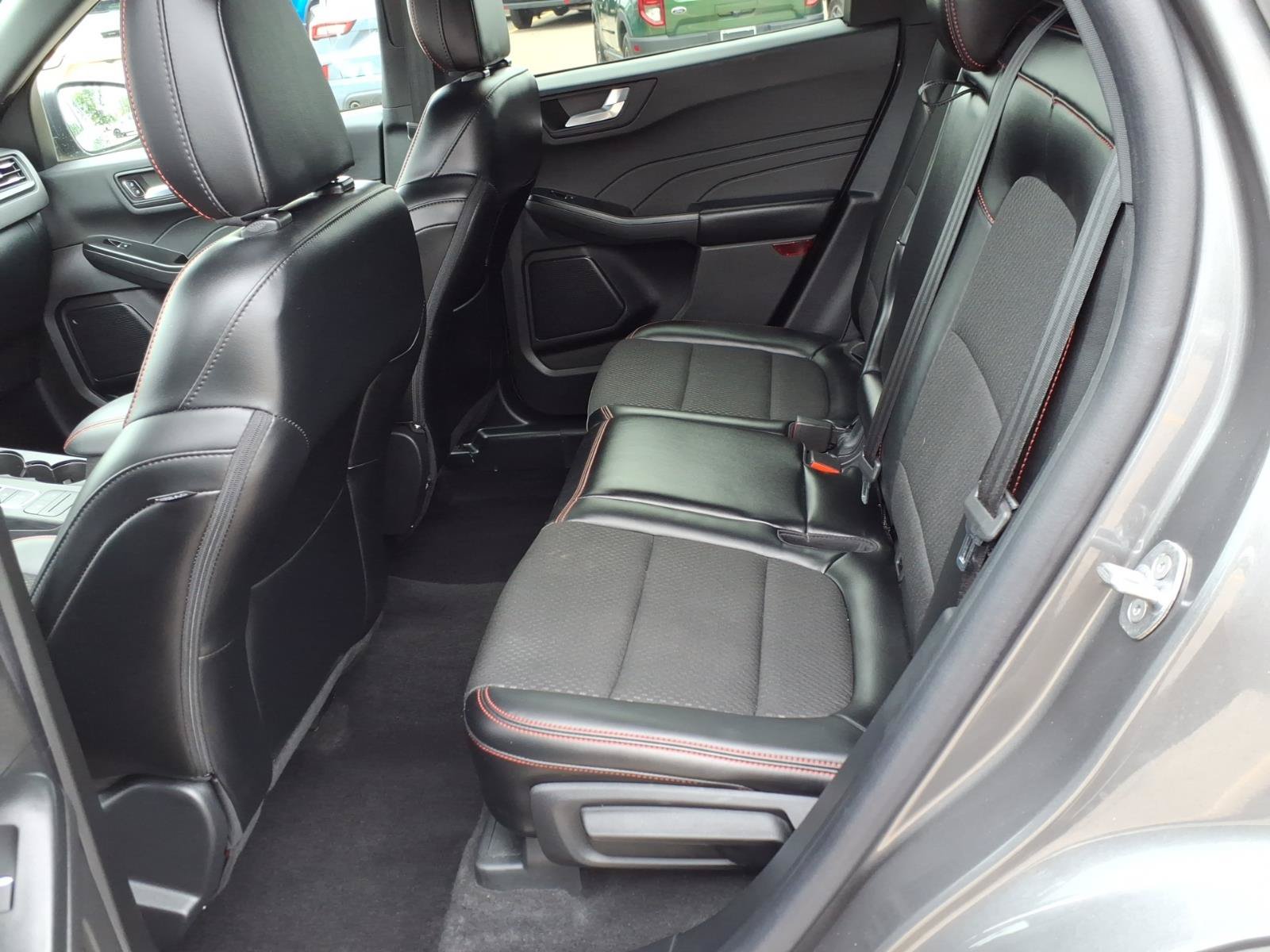 Certified 2025 Ford Escape ST-Line FWD image 14