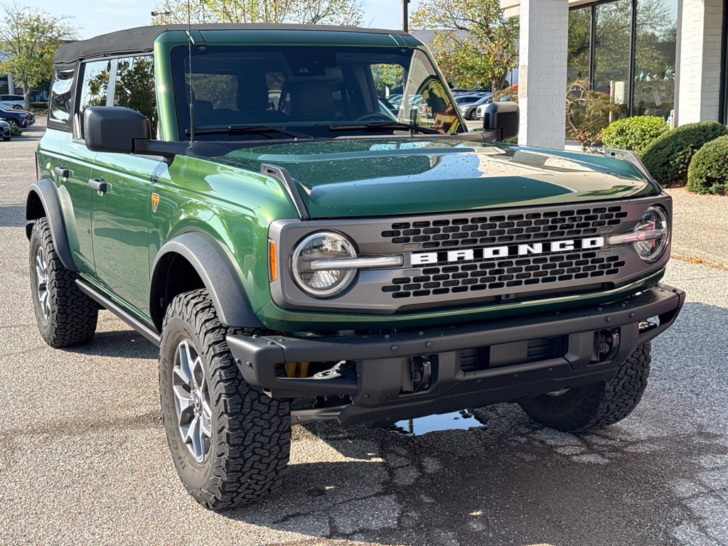 Certified 2023 Ford Bronco Badlands AWD/4WD image 14