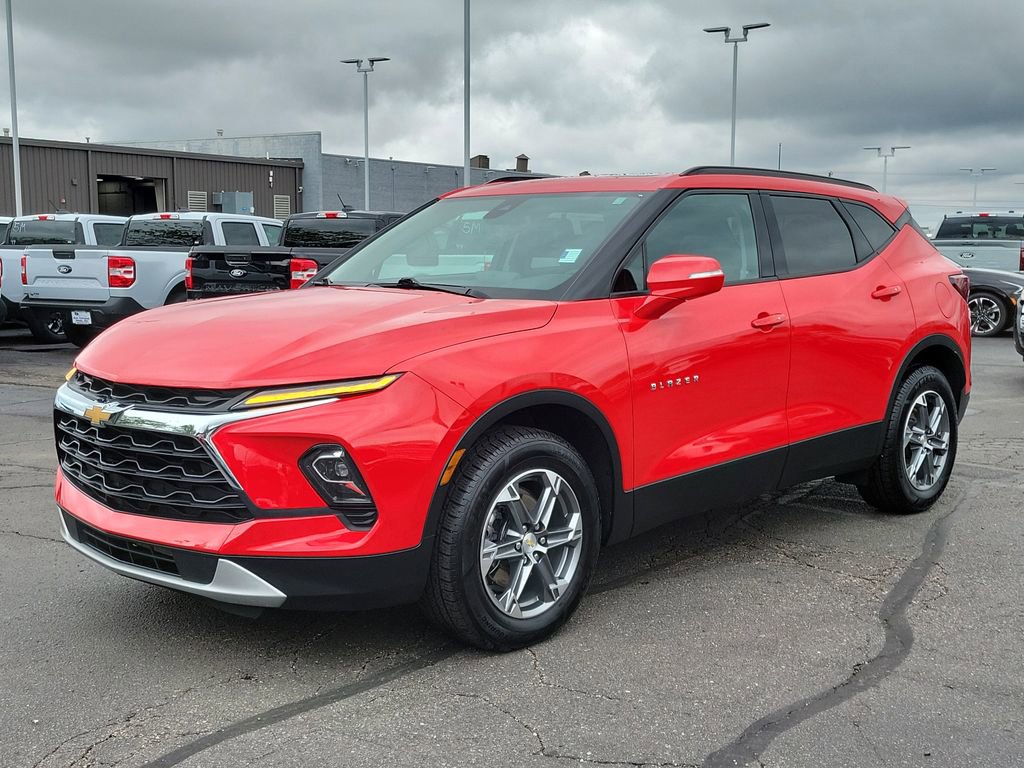 Used 2023 Chevrolet Blazer LT w/ LPO, Floor Liner Package FWD image 8