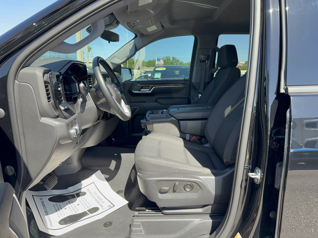 Used 2023 GMC Sierra 1500 Elevation image 12