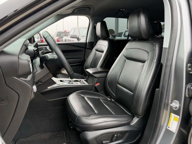 Certified 2022 Ford Explorer XLT w/ Equipment Group 202A image 24