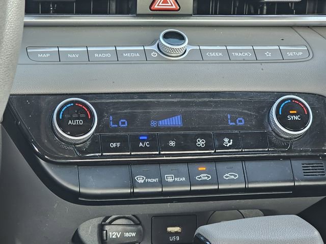 Used 2024 Hyundai Elantra SEL image 20